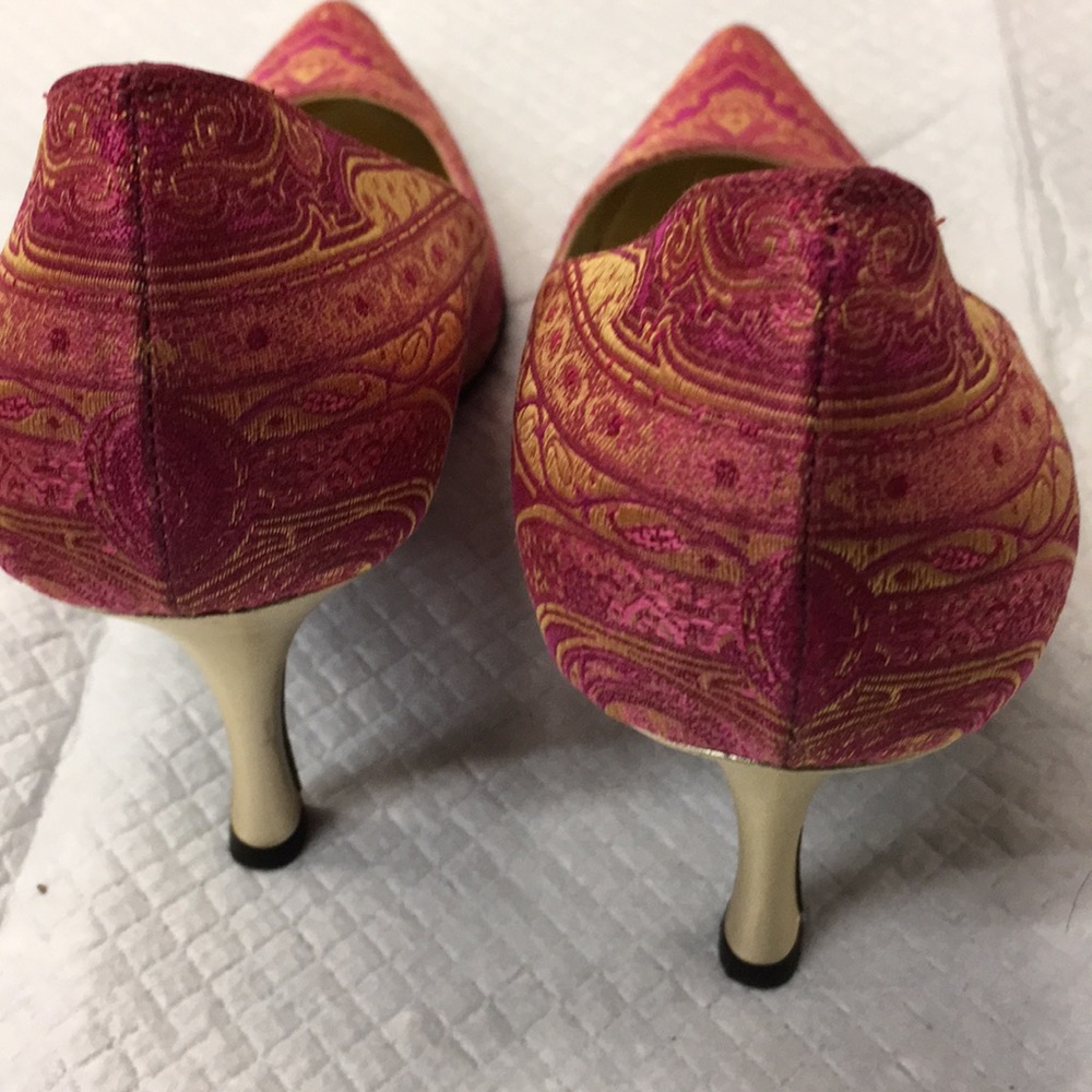 Escada pink paisley heels - Picture 5 of 6
